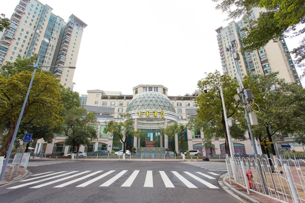 Guangzhou Nan Guo Hotel Extérieur photo